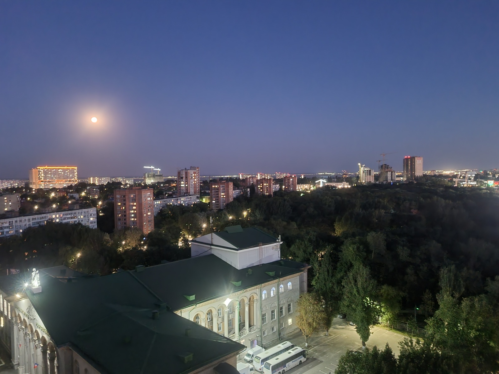 Квартира с панорамным видом на город