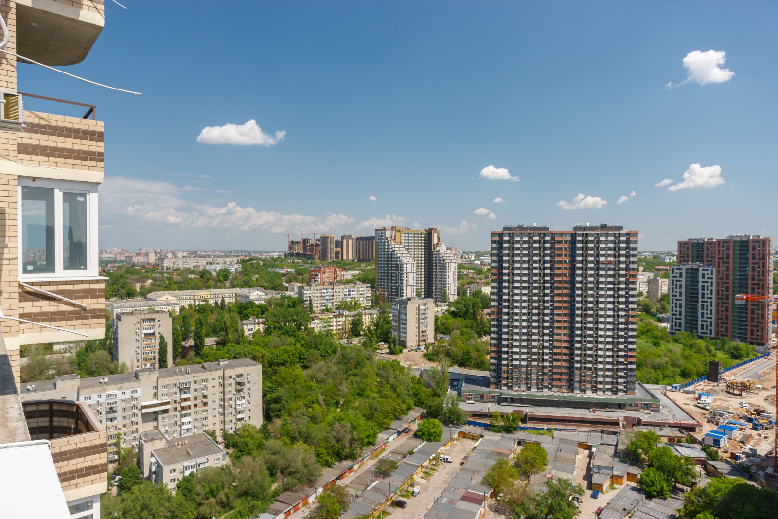 Светлая студия с видом на город 28 м², 23/25 эт.