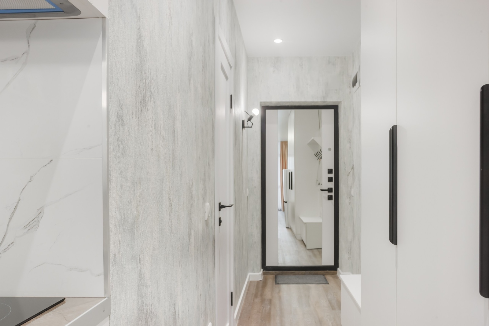 Квартира-студия 28  м², 19/25 эт.
