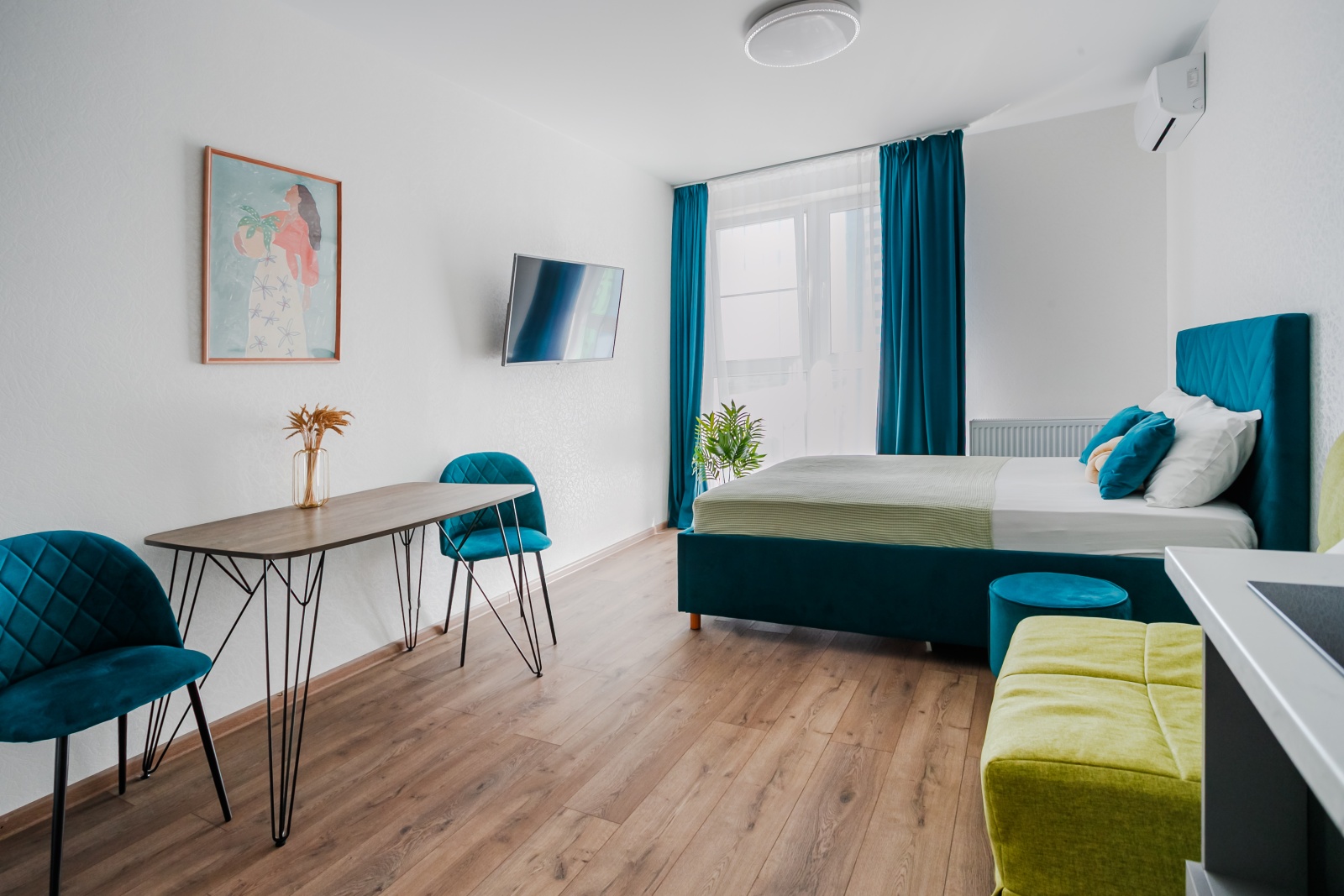 Панорамная студия с видом на Дон