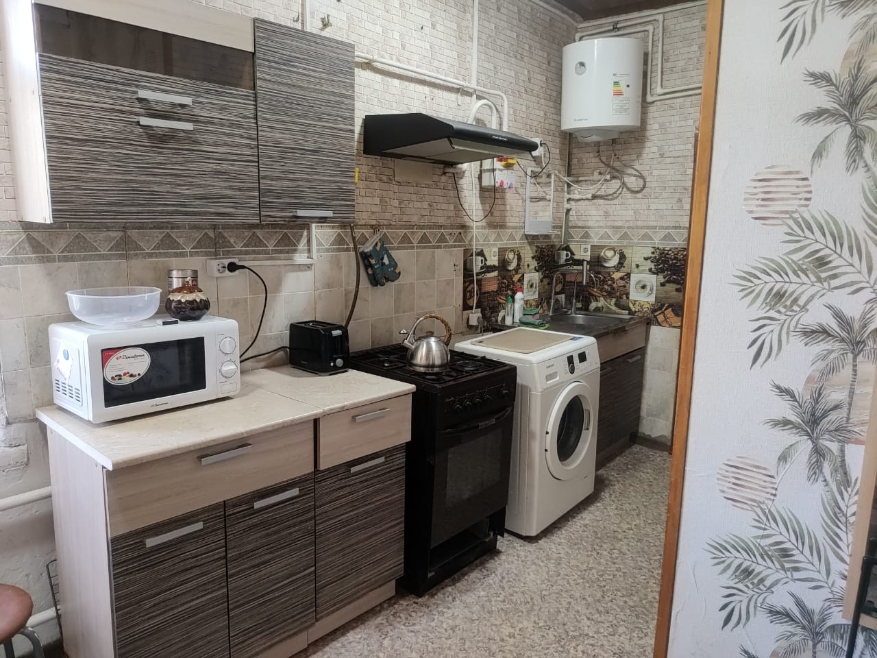 2 км. квартира 30 кв. м. у Театральной площади в Доходном доме конца XIX века 
