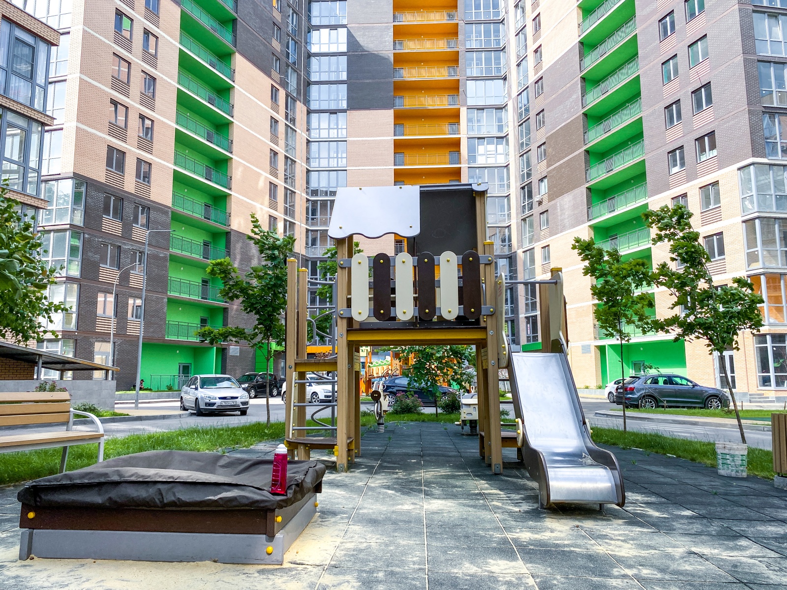 Уютная квартира в городском лесу