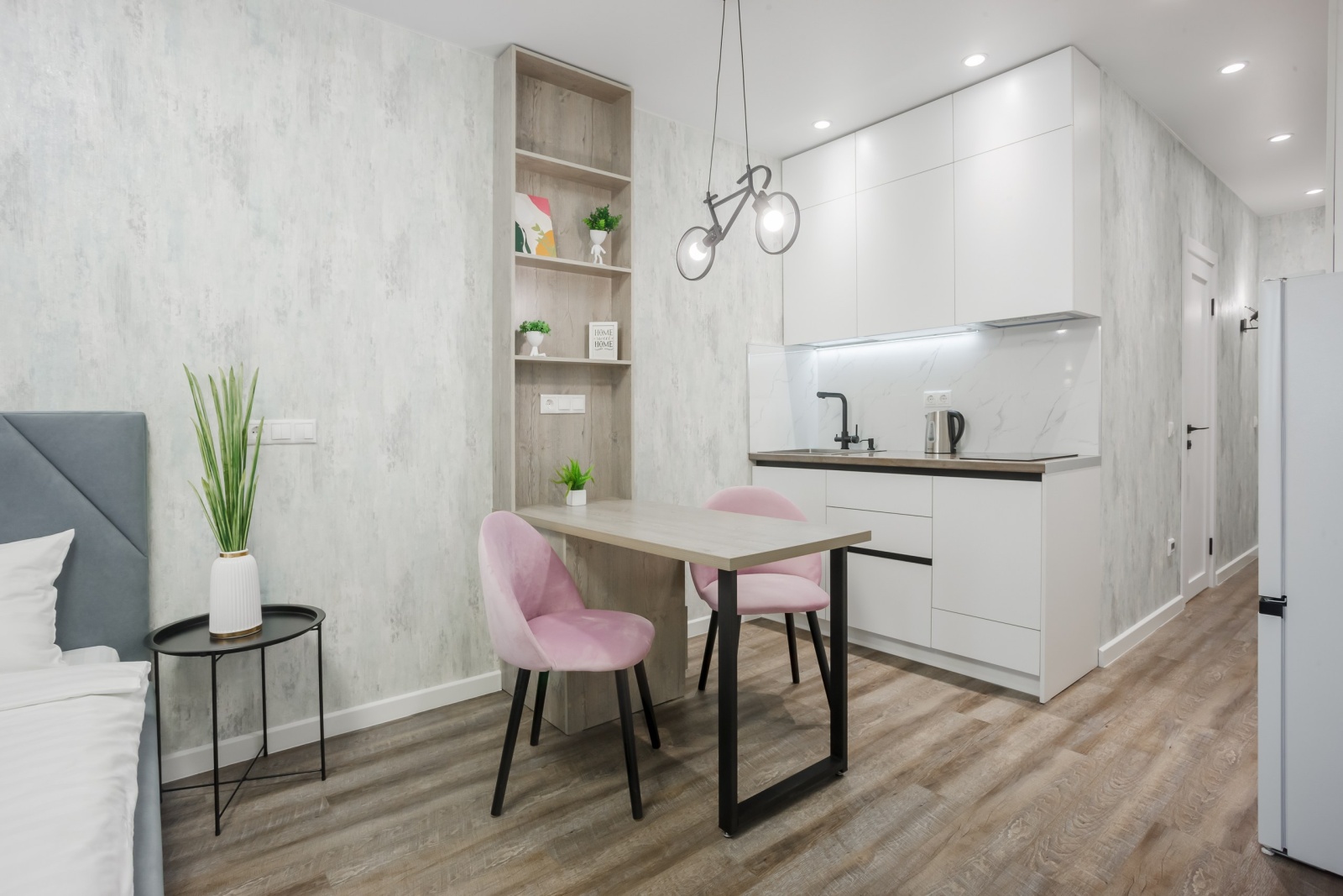 Квартира-студия 28  м², 19/25 эт.